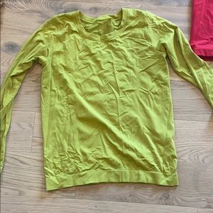 Lululemon relaxed swiftly tech lime green